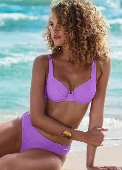 Sunseeker ’Loretta’ Textured Pattern Underwired Bikini Top 7 Sunseeker ’Loretta’ Textured Pattern Underwired Bikini Top -Sunbeach Style Shop Sunseeker Loretta Textured Pattern Underwired Bikini Top66264849FRSP W01